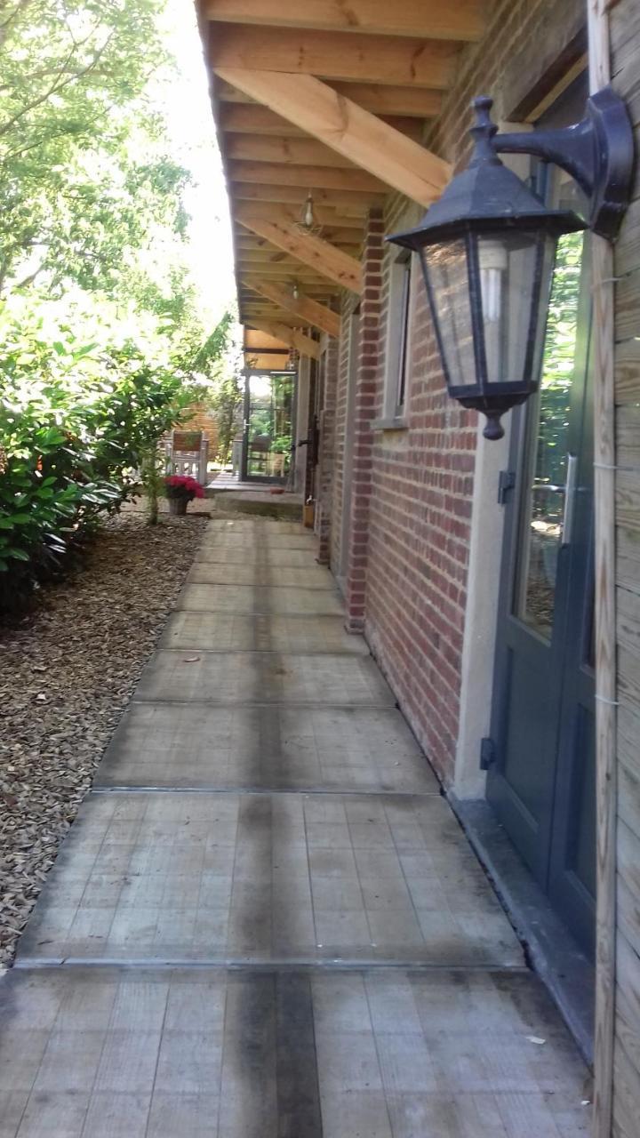 Les Chambres De La Cour Arsimont Exterior photo